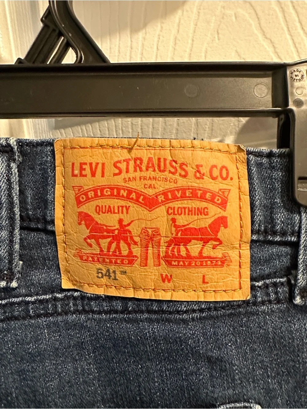 Men's Levi’s 541 Dark Blue Straight-Leg Jeans